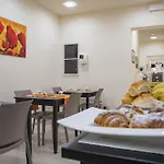 Nocleg ze śniadaniem Palazzo Tornabene 4*